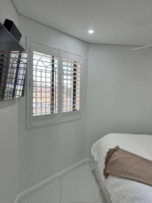 Bondi Beach Waves Beachfront Apartment ซิดนีย์ ภายนอก รูปภาพ