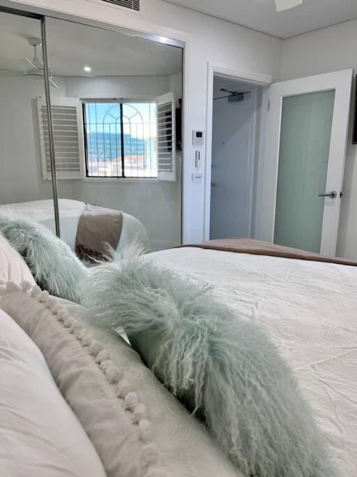 Bondi Beach Waves Beachfront Apartment ซิดนีย์ ภายนอก รูปภาพ