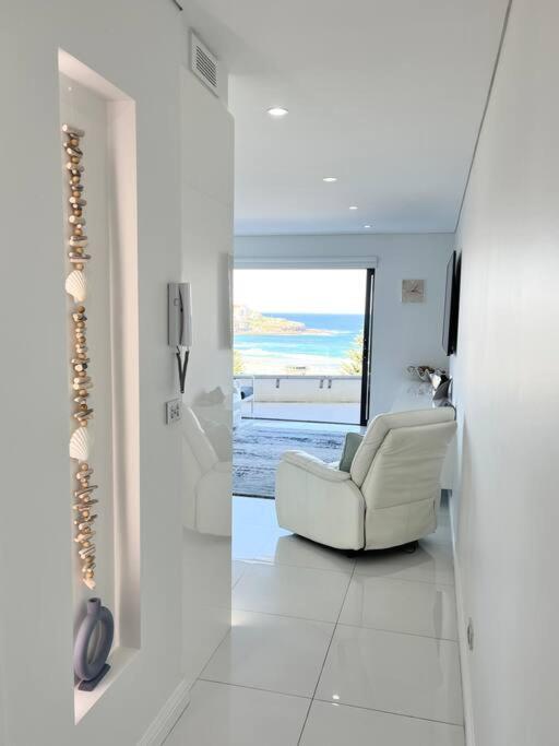 Bondi Beach Waves Beachfront Apartment ซิดนีย์ ภายนอก รูปภาพ