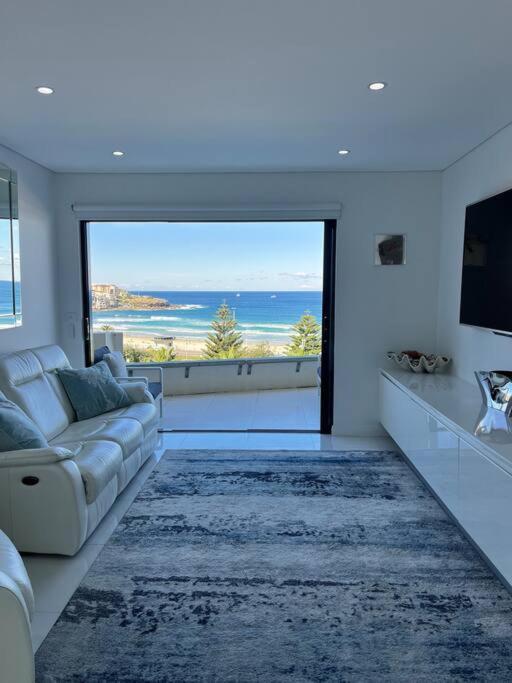 Bondi Beach Waves Beachfront Apartment ซิดนีย์ ภายนอก รูปภาพ