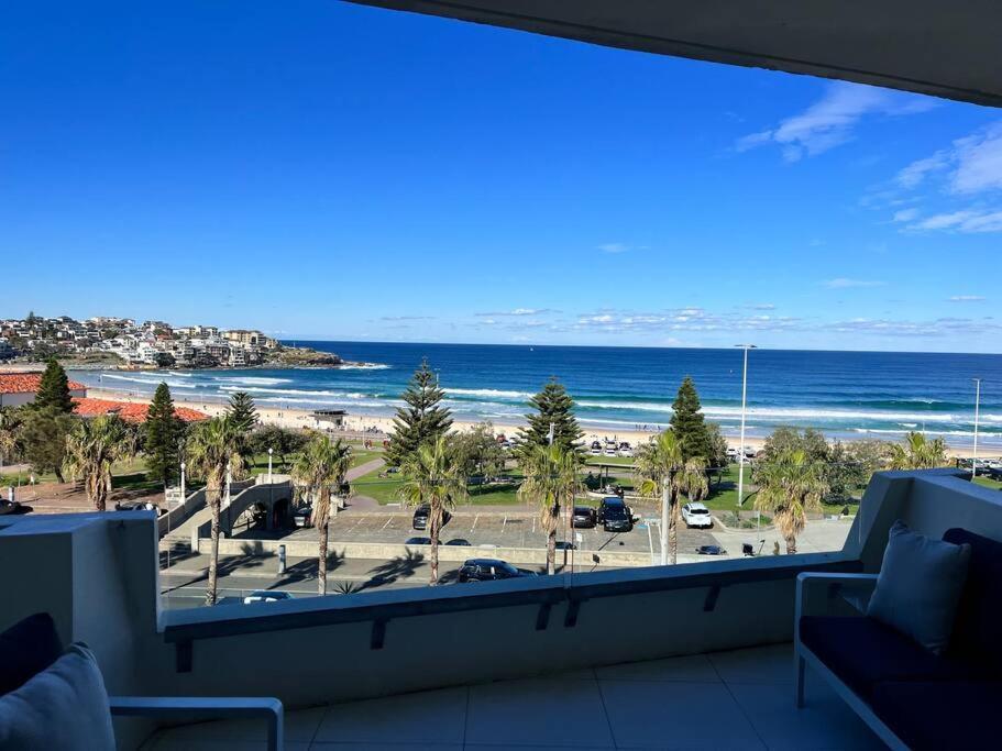 Bondi Beach Waves Beachfront Apartment ซิดนีย์ ภายนอก รูปภาพ