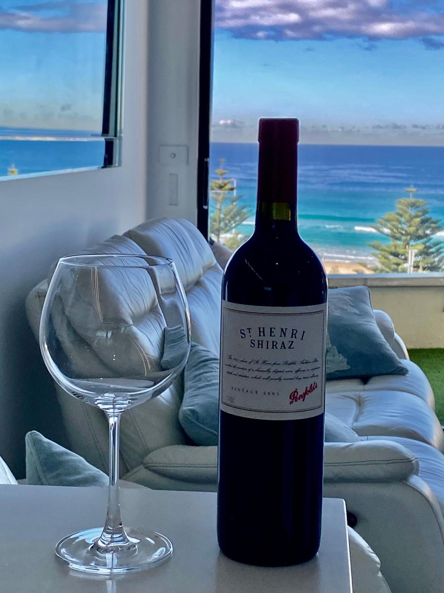 Bondi Beach Waves Beachfront Apartment ซิดนีย์ ภายนอก รูปภาพ